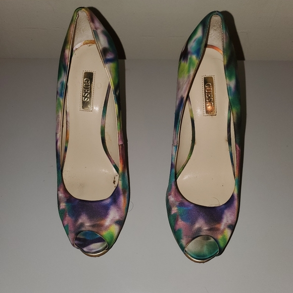 Shoes - Picture 2 of 5